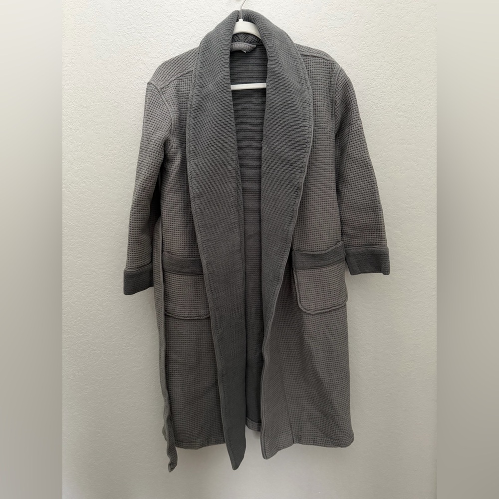 Cozy Earth Waffle Bath Robe Charcoal Gray Unisex XS Bamboo Viscose Luxury Spa - Picture 3 of 8